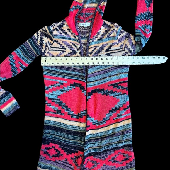 Altar’d State Sweater - Picture 6 of 8